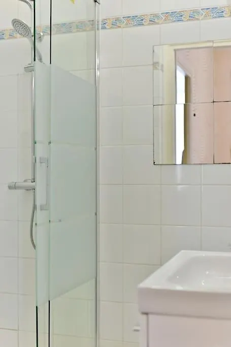 Appartement Rez-De-Chaussee Paris Montparnasse -Ii Apartment