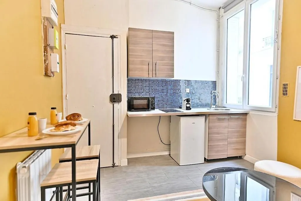 Appartement Rez-De-Chaussee Paris Montparnasse -Ii 0*,
