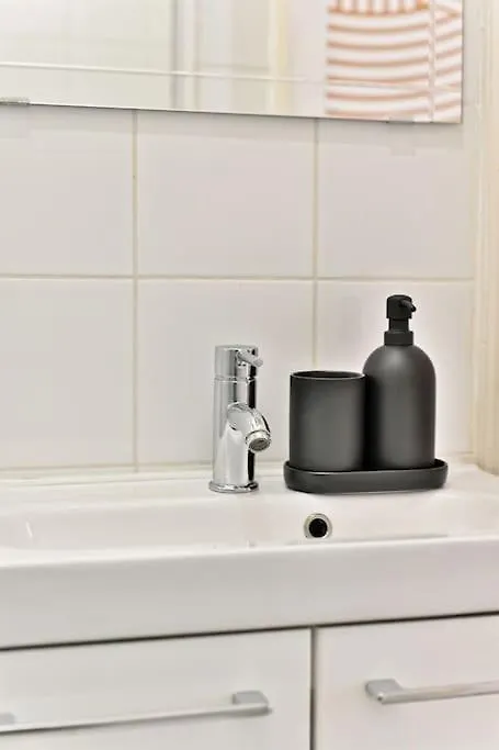 Appartement Rez-De-Chaussee Paris Montparnasse -Ii 0*,  צרפת